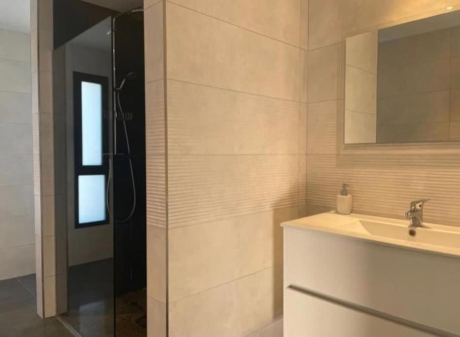 Villa In فينيسترات المظهر الخارجي الصورة
